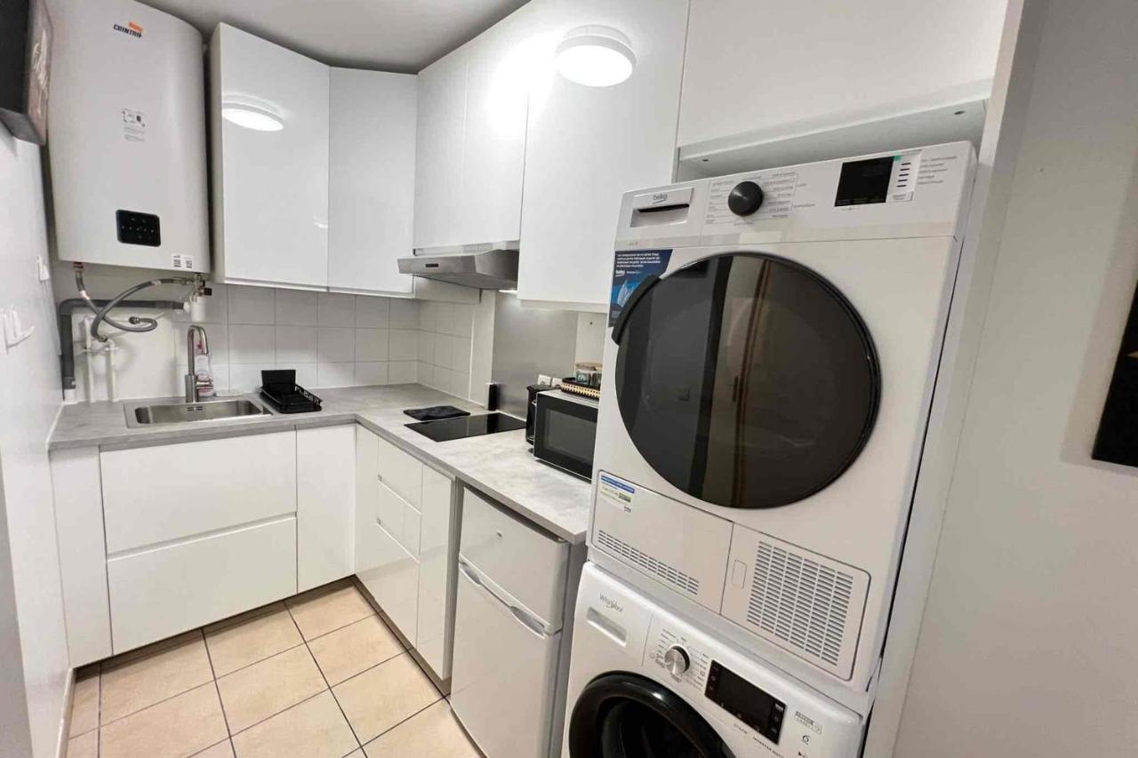Very Quiet Apartment With Balcony Saint-Denis  Exterior photo